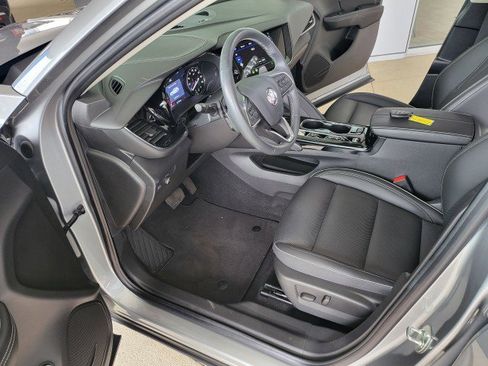 Used 2023 Buick Envision Essence image 9