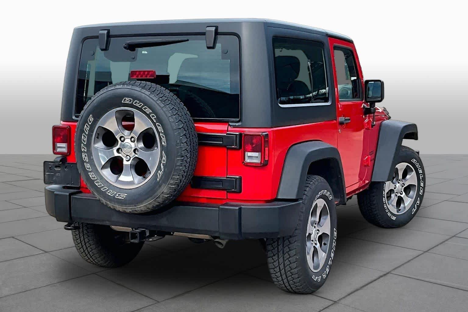 Used 2016 Jeep Wrangler Sport w/ Connectivity Group AWD/4WD image 13