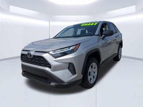 Used 2024 Toyota RAV4 LE FWD image 8