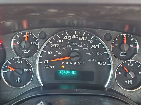 Used 2013 Chevrolet Express 4500 w/ Shuttle Bus Package image 12