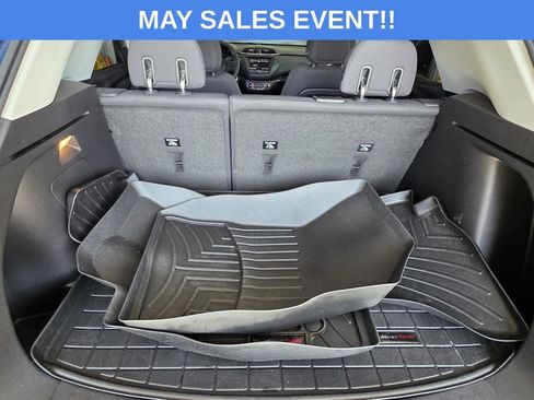 Used 2022 Chevrolet TrailBlazer LT FWD image 12