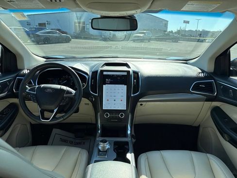 Used 2021 Ford Edge Titanium AWD/4WD image 11