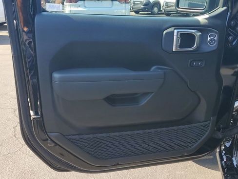 New 2025 Jeep Wrangler Sport S image 20