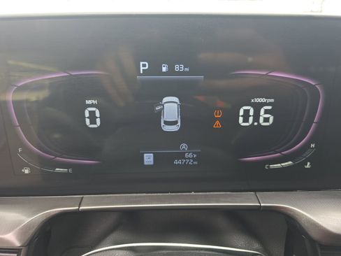 Used 2024 Kia Telluride S FWD image 2