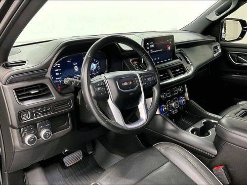 Used 2022 GMC Yukon SLT w/ SLT Luxury Package AWD/4WD image 16