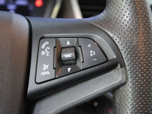 Used 2020 Chevrolet Trax LS w/ Tint and Cruise Package FWD image 17