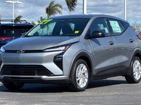 New 2027 Chevrolet Bolt LT w/ Comfort Package image 8