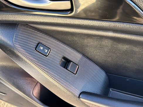 Used 2016 MAZDA MAZDA3 i Grand Touring image 26