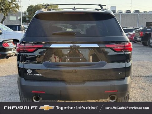Used 2023 Chevrolet Traverse LT FWD image 5