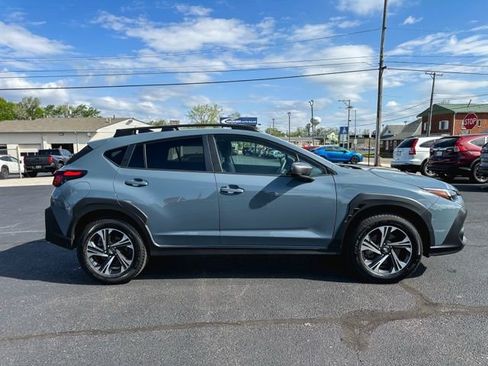 Used 2024 Subaru Crosstrek 2.0i Premium image 9