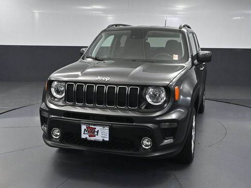 Used 2021 Jeep Renegade Latitude w/ Convenience Group AWD/4WD image 9