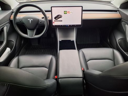 Used 2019 Tesla Model 3 Standard Range Plus image 10