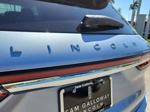 Used 2022 Lincoln Corsair FWD image 11