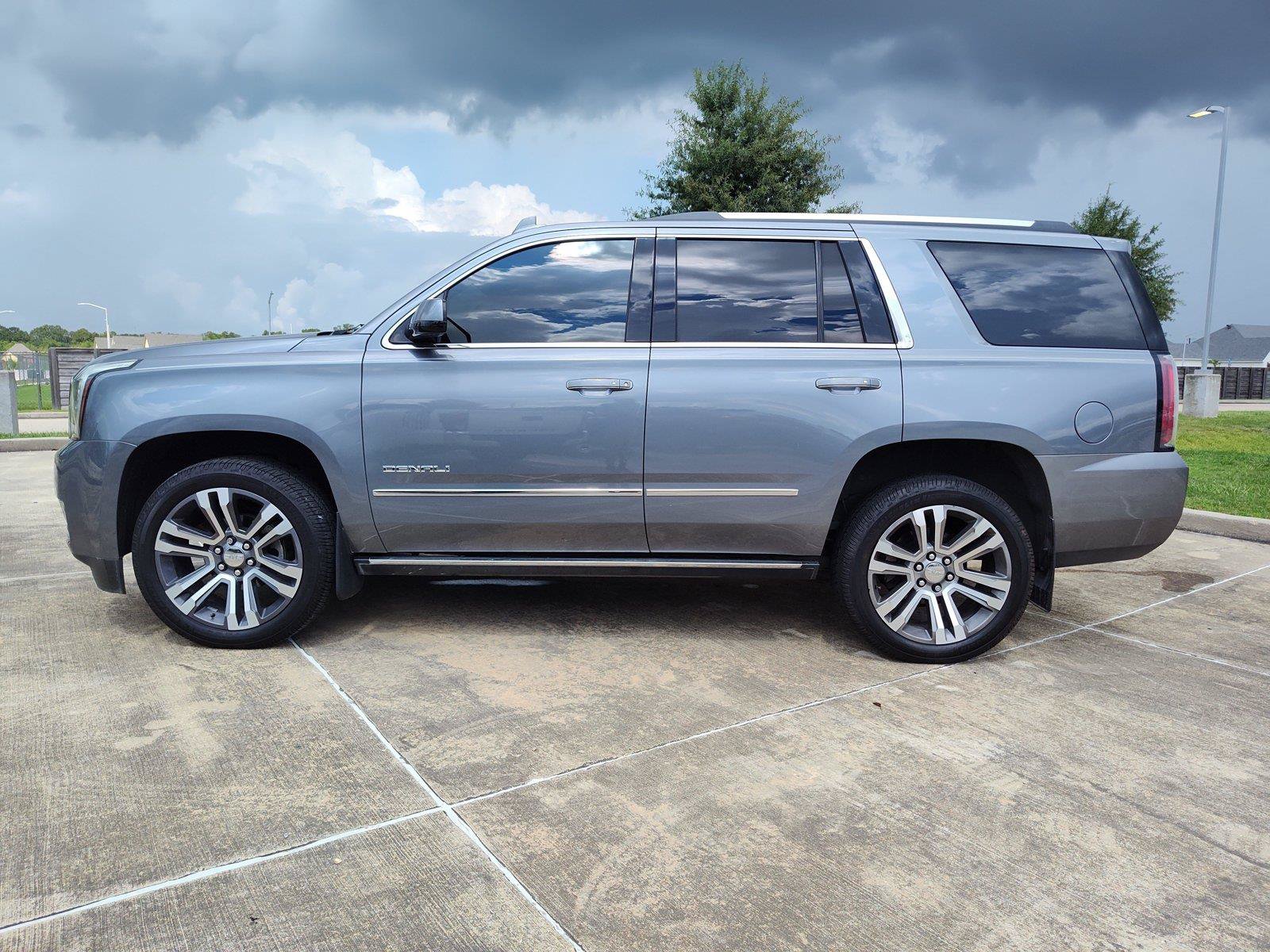 Used 2019 GMC Yukon Denali w/ Denali Ultimate Package RWD image 3