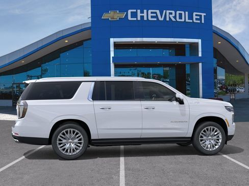 New 2026 Chevrolet Suburban High Country AWD/4WD image 29