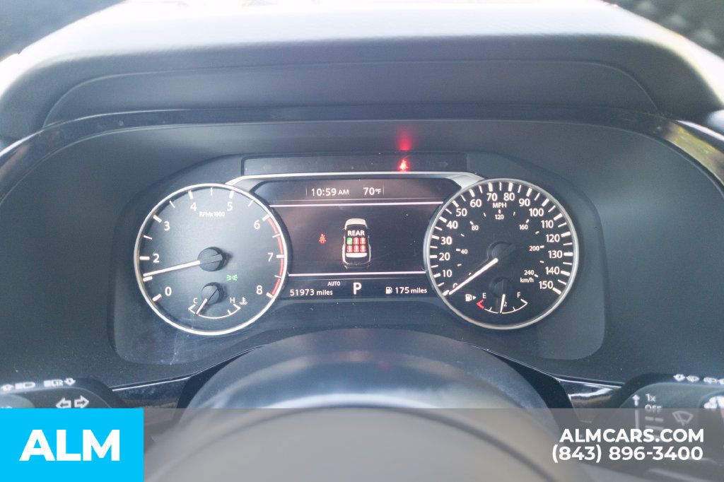 Used 2024 Nissan Pathfinder SV AWD/4WD image 32