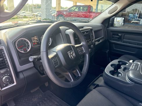 Used 2019 RAM 1500 Express w/ Wheel & Sound Group AWD/4WD image 10