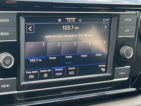 Certified 2023 Volkswagen Taos S image 15