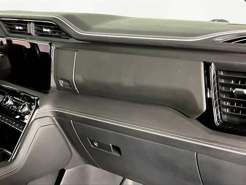 Used 2024 GMC Sierra 1500 AT4X image 27