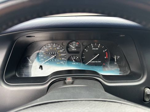 Used 1994 Ford Thunderbird LX image 20