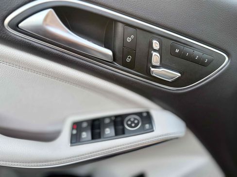 Used 2018 Mercedes-Benz CLA 250 image 35
