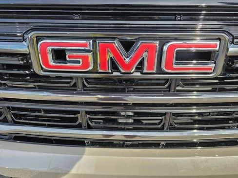 New 2026 GMC Terrain AT4 w/ Convenience Package III image 9