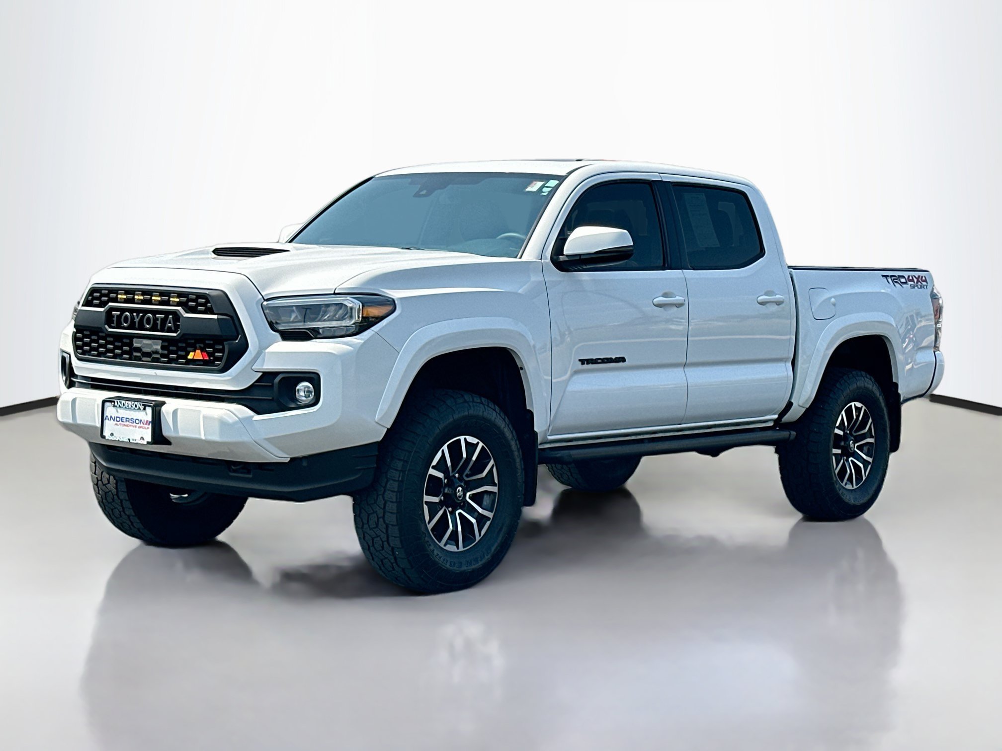 Used 2021 Toyota Tacoma TRD Sport w/ TRD Premium Sport Package AWD/4WD image 12