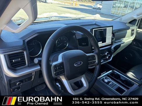 Used 2022 Ford Expedition XLT image 8