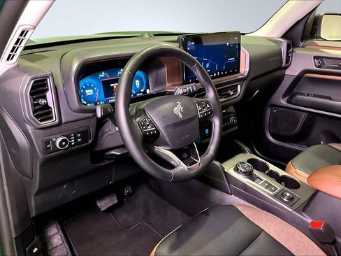 Used 2025 Ford Bronco Sport Outer Banks w/ Outer Banks Tech Package+ image 16