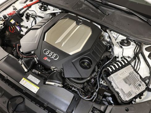 Used 2021 Audi RS 7 Sportback w/ Black Optic Package AWD/4WD image 37