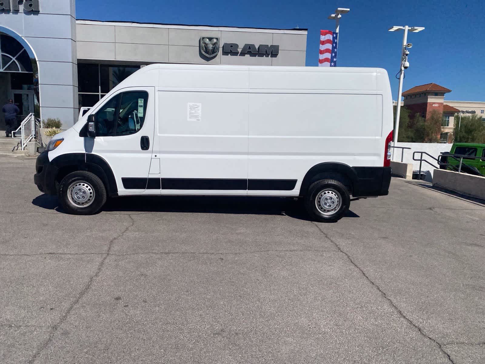 Used 2025 RAM ProMaster 2500 w/ Convenience Group FWD image 10