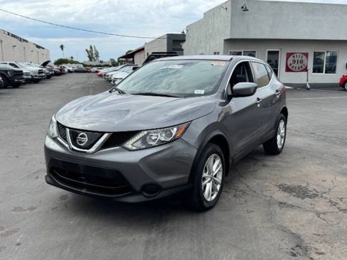 Used 2019 Nissan Rogue Sport S w/ Appearance Package FWD image 6