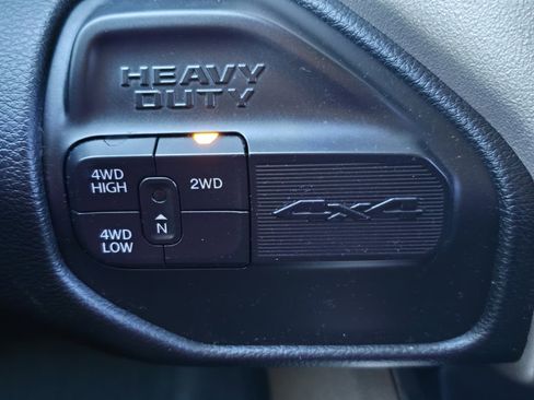 Used 2020 RAM 2500 Laramie w/ Chrome Appearance Group image 15