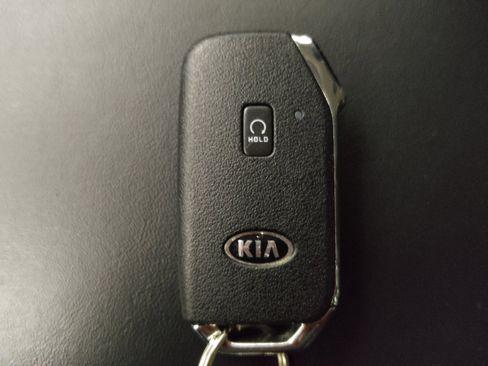 Used 2021 Kia Telluride EX image 32