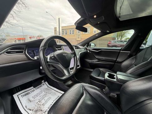 Used 2015 Tesla Model S 70D image 14