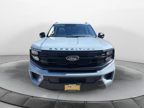 Certified 2025 Ford Expedition Active AWD/4WD image 3