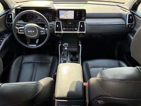 Used 2022 Kia Sorento X-Line EX image 12