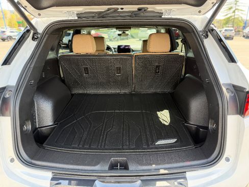 Used 2025 Chevrolet Blazer Premier w/ Driver Confidence II Package image 22