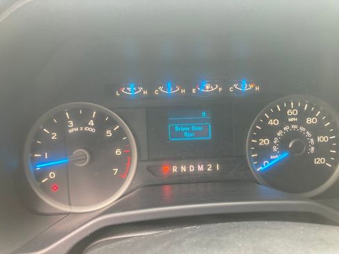 Used 2016 Ford F150 XLT AWD/4WD image 19