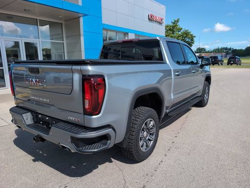 Used 2024 GMC Sierra 1500 AT4 w/ AT4 Premium Package AWD/4WD image 8