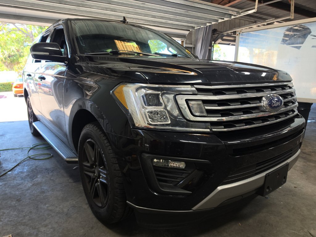 Used 2020 Ford Expedition XLT w/ Equipment Group 202A RWD image 4