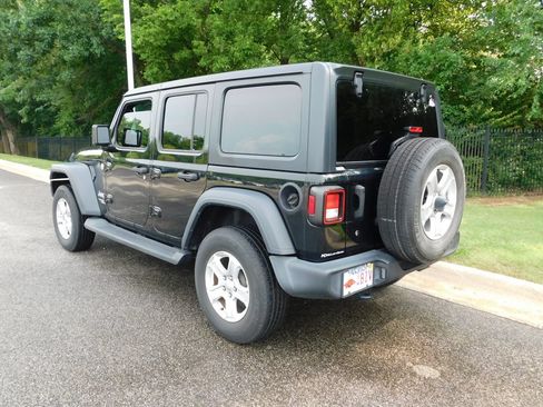 Used 2020 Jeep Wrangler Unlimited Sport S AWD/4WD image 9