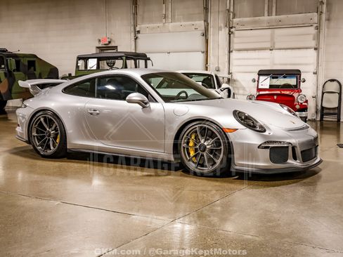 Used 2016 Porsche 911 GT3 RWD image 25