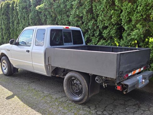 Used 2002 Ford Ranger XLT image 2