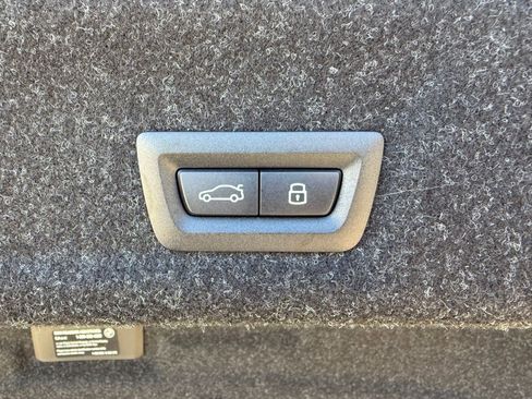 New 2026 BMW 330i Sedan w/ Convenience Package image 16