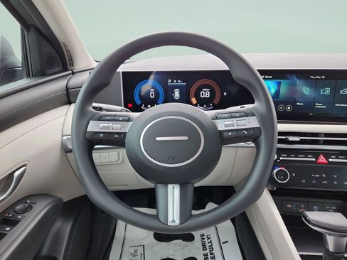 New 2026 Hyundai Tucson SEL FWD image 42