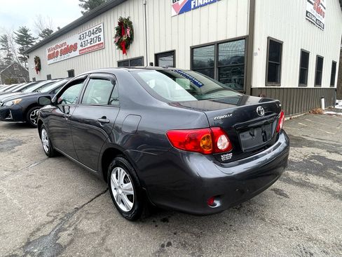 Used 2010 Toyota Corolla LE image 6