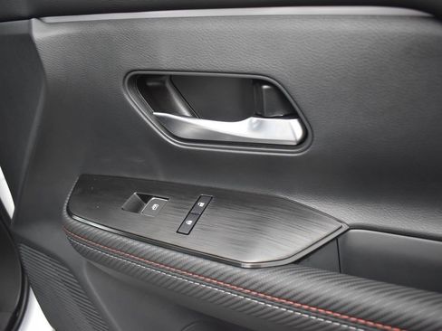 New 2026 Nissan Kicks SR w/ SR Premium Package FWD image 25