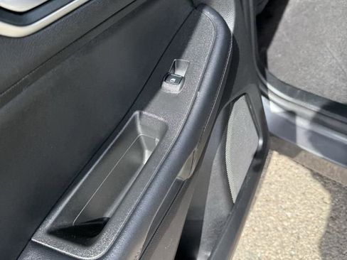 Used 2024 Ford Edge SEL image 19