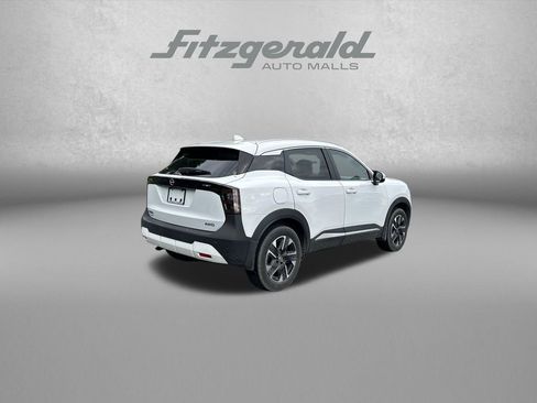 Used 2025 Nissan Kicks SV w/ SV Premium Package AWD/4WD image 7